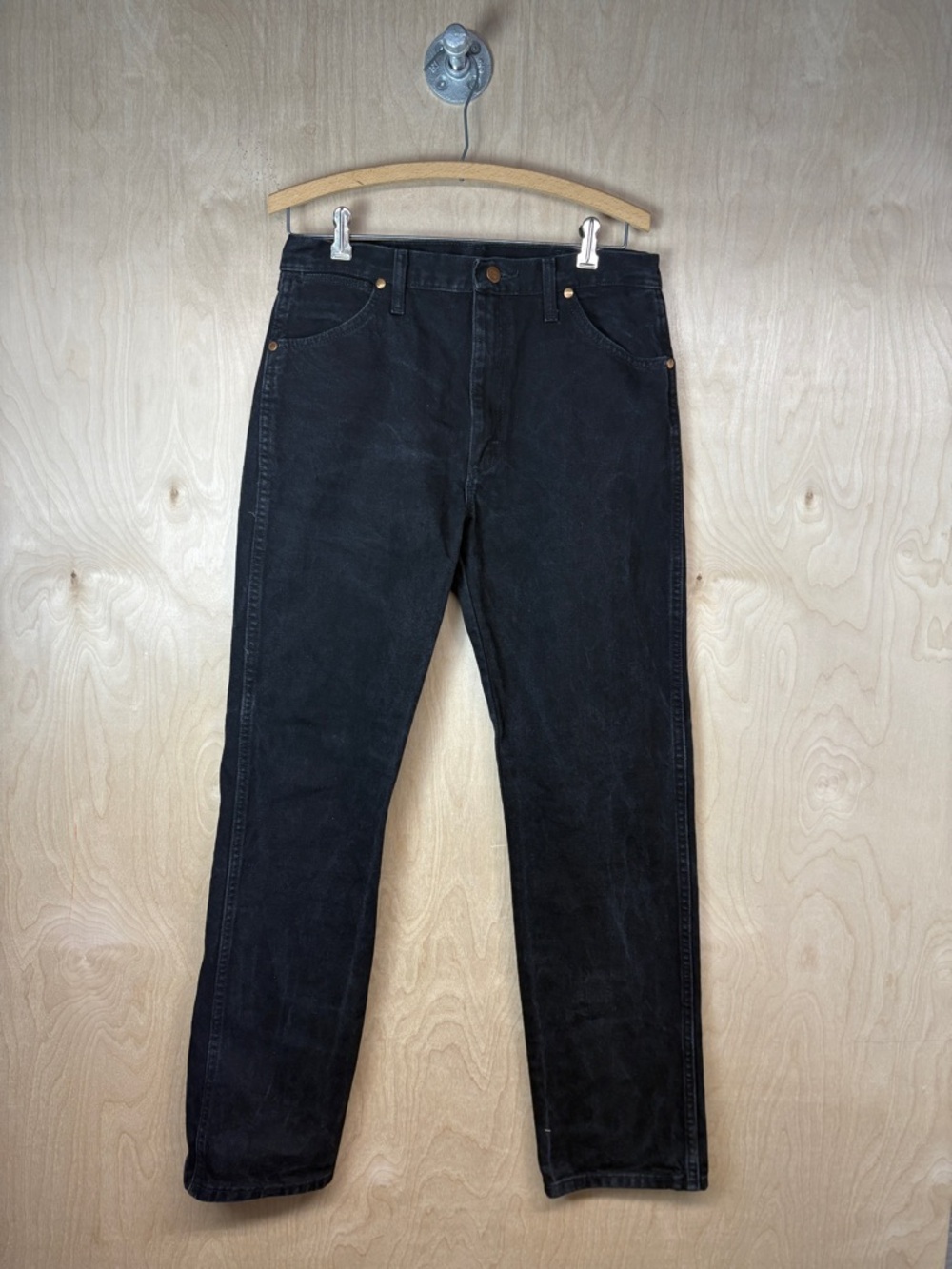 Wrangler Men’s Slim Straight Jeans in Black